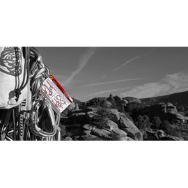 Rock Climbing Knots by Crag Cards - Rugged Pocket Guide to 19 Belay, Rappel, Anchor, and Rescue Knots for Rock Climbers