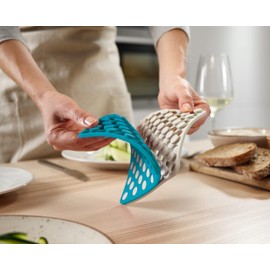 Joseph Joseph Duo Spot-On Set of 2 Silicone Trivets, Heat Resistant Table mats for hot pots and Pans, Blue/White