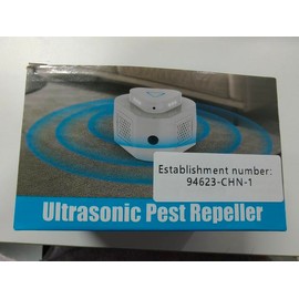 1 Pack Upgraded Rodent Repellent Ultrasonic Pest Repeller Plug in for Home, Mouse Repellent with Flashing Light for Basement Attic Garage Warehouse(Green)
