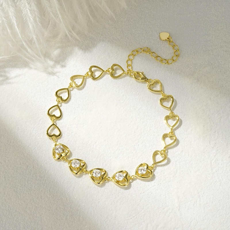 TIMEFASHION 4mm Heart Moissanite Lin Bracelet for Women (Gold)