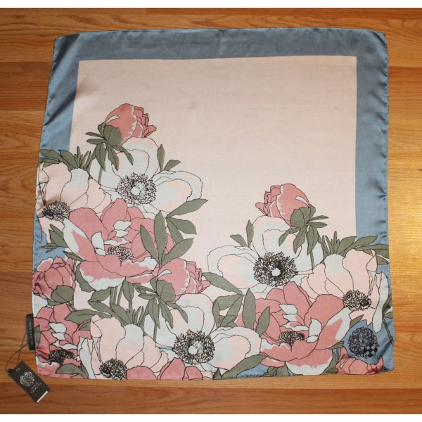 Vince Camuto New Vince Camuto Daydream Floral Bandana Scarf nwt