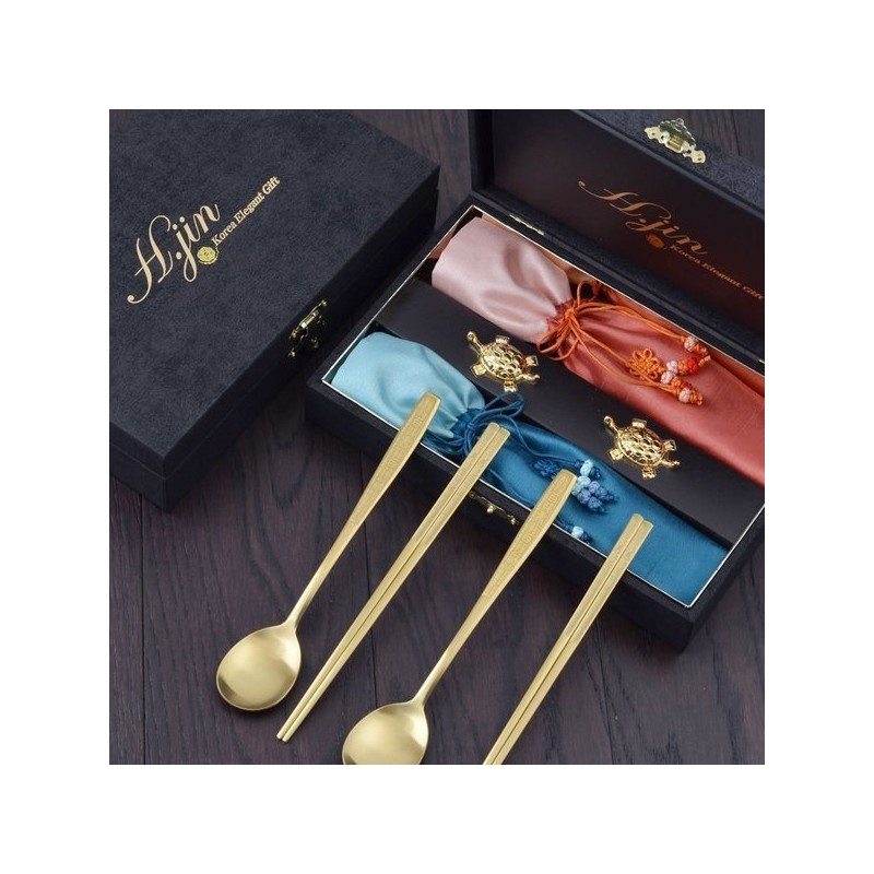 (H.jin) Hyunjin Classic Hundred Longevity and Hundred Blessings Gold Titanium