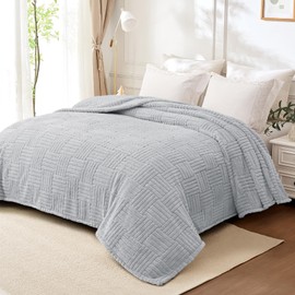 Whale Flotilla Cuddly Blanket, Fluffy Blanket, Fleece Blanket, Plush and Soft Blanket, Cosy and Warm Sofa Blanket, Bedspread, 150 x 200 cm, Light Grey