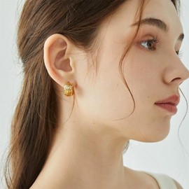 Gold Earrings Small Hoop for Women, Small Wide Huggie Hoop Sterling Silver Small Hammered Hoop Earrings Hypoallergenic Chunky Wide Gold Huggie Hoop Earrings Lightweight Hoops Women Girls