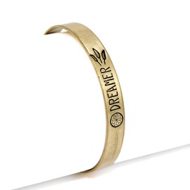 POMINA 'Dreamer' Stamped Metal Bracelet, Inspirational Message Engraved Bangle, Thin Cuff. (Dreamer- Worn Gold)
