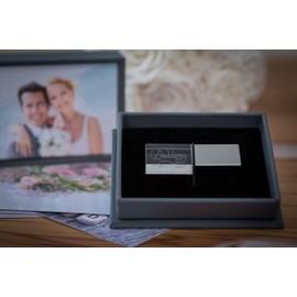 Crystal USB Flash Drive with Box Wedding Design - Elegant Design with Engraving Wedding Design Ideal as a Wedding Gift or Keepsake Photo USB 3.0 (Box Dark Grey, 16GB)