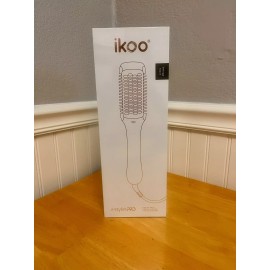 ikoo E-Styler Pro Straightener Brush Beluga Black- New In Box & Sealed