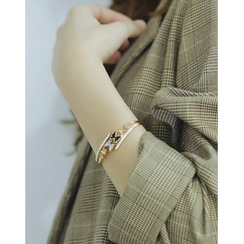 Rockyu Bracelet for Women Pink Gold 18k Plated, Zirconia, Titanium Bracelet, Cute, Butterfly Bangle, Bling, Fashion, New York Style, Titanium, cubic-zirconia