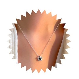 Allereya Vintage Onyx Flower Pendant Necklace Tiny Flower Necklace Silver Onyx Choker Necklace Black Gem Flower Necklace Jewelry for Women and Girls