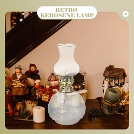 SEWACC Vintage Glass Kerosene Lamp Oil Lamp Retro Decorative Oil Lantern with Adjustable Fire Wick, Rustic Oil Lamp Lantern for Indoor Home Decoration