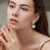 Flor Pendientes de Aro Para Las Mujeres, 18k Chapado en