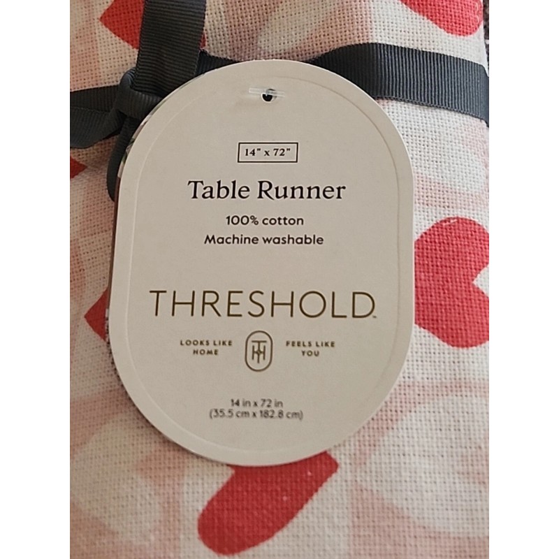 Threshold TARGET THRESHOLD TABLE RUNNER 14x72 100% COTTON HEARTS SQUARES