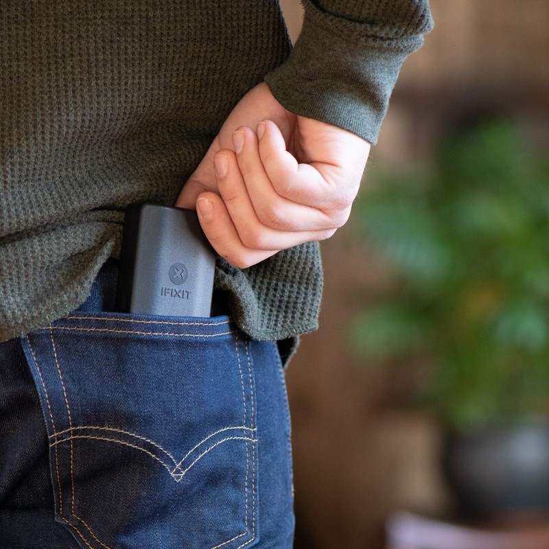 iFixit Minnow Driver Kit: Pocket-Sized Screwdriver + Portable Bit Set