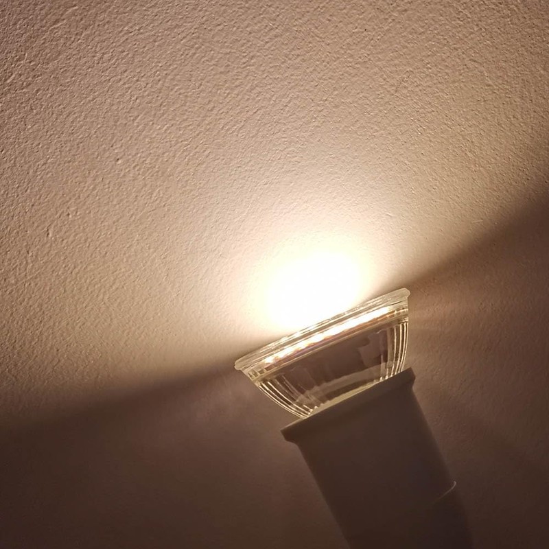 ukzboss PAR16 E27 5W 120V Dimmable 2700K Soft White Spotlight