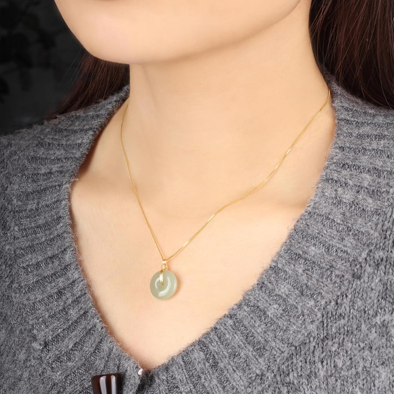 LOOYUUPEE Natural Hetian Jade Pendant Safe Buckle Necklace, Real Green