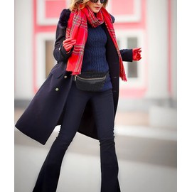 UTO Fanny Pack for Women Convertible Chest Bag Embossed Fashion Lightweight Travel Waist Pack Purse Black