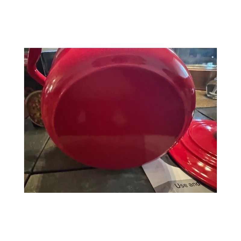 CHEFELECT NEW - CAST IRON PORCELAIN ENAMEL 3 QT DUTCH