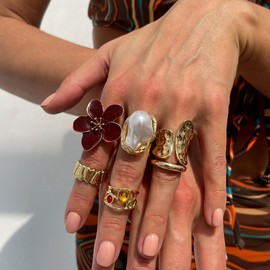 ZMJK 6PCS Vintage Flower Stackable Rings for Women Non Tarnish Chunky Gold Rings Baroque Pearl Knuckle Statement Rings Set (Red flowers)