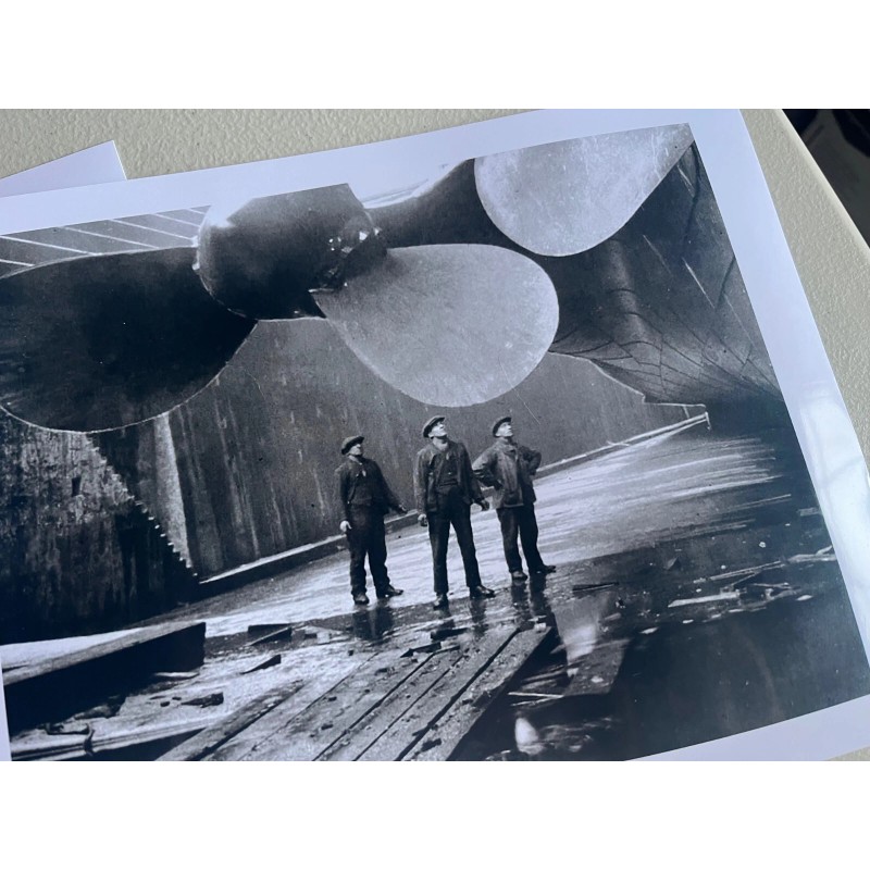 RMS TITANIC PORT WING PROPELLER IN THOMPSON GRAVING DOCK