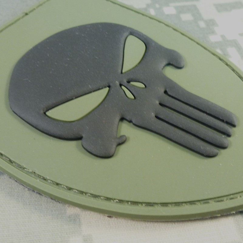Skull Shield Morale Tactical PVC Patch (Blackout Subdued) (Olive Drab)
