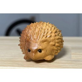 DMtse Hand Carved Natural Wood Mini Adorable Animal Hedgehog Statue Ornaments Animal Themed Wood Sculpture Figurine Crafts Home Decoration