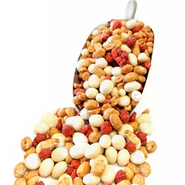 NY SPICE SHOP Candy Honey and Milk Medley Mix – 1 Pound Trail Mix Snack – Mixture of Honey Roasted Peanuts, Sugar Toasted Peanuts, Yogurt Covered Raisins – The Perfect Combination of Salty And Sweet Trail Mix