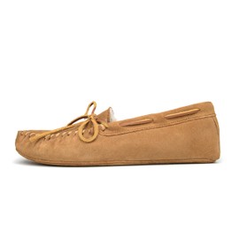Minnetonka Women's Sheepskin Softsole Moccasin, Tan, 8 W