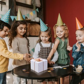 DOYIDE 20Pcs Mini Cake Boxes with Window, 6x6x5 Inches White Bakery Boxes, Small 4 Cupcake Boxes, Cake Packaging for Pastries, Cookies, Chocolates, Cupcakes, Birthday Party, Wedding