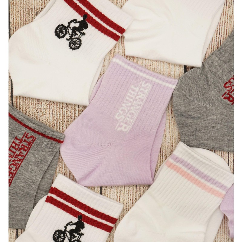 4 Pairs Women Short Socks Stranger Things Fine Drawing Ankle