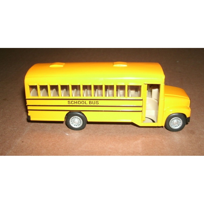 Kinsfun 1/62 Scale International S Series School Bus Diecast Toy