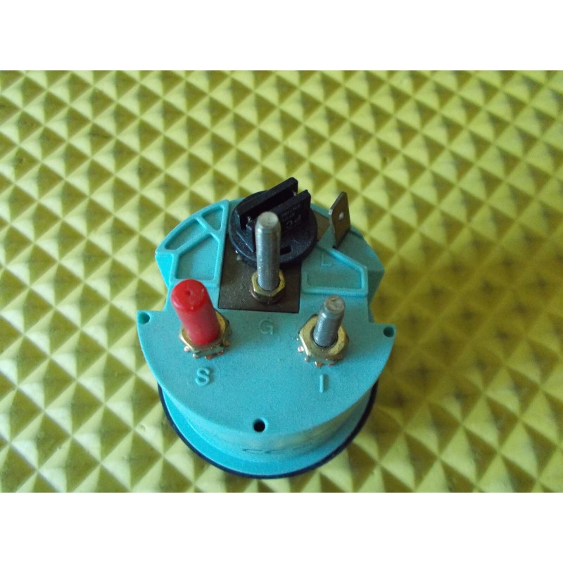 84134F VeeThree Voltmeter Gauge 84134F Premier Pro MARINE 2 Inch