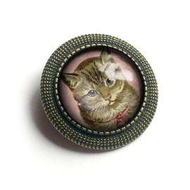 Victorian Tabby Cat Reverse Decoupage Glass And Brass Brooch