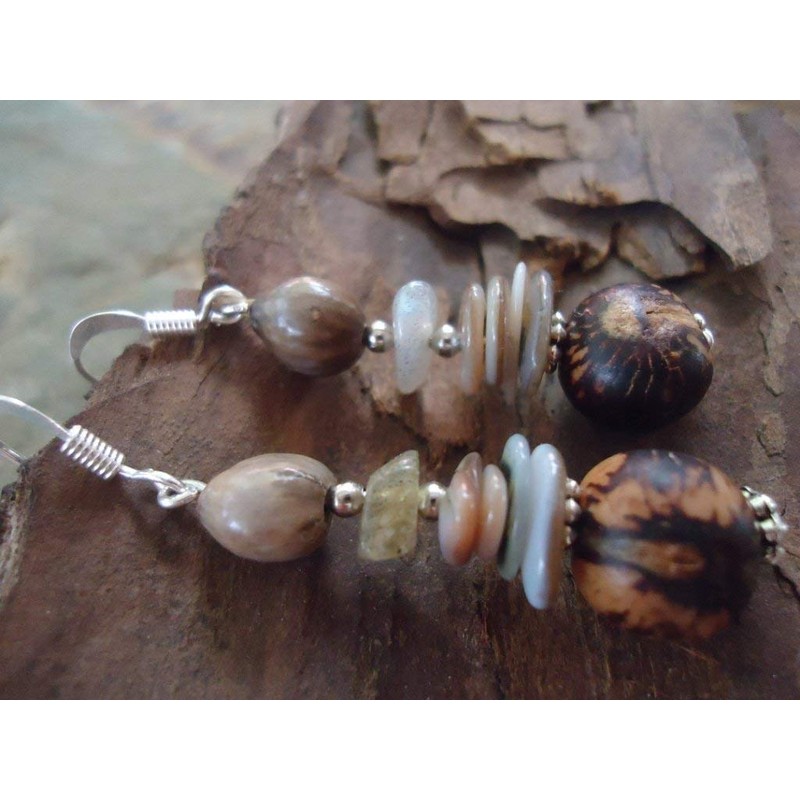 ♥ Material mix earrings ♥ Seeds, stone, mother of pearl