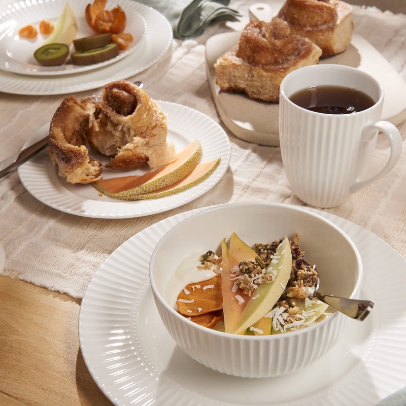 QOUTIQUE Bone China Dinnerware, 20PC Set, Service for 4, White