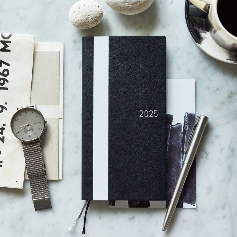 Almost Daily Notebook, 2025 Weeks, White Line/Black, Begins in January,