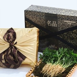 Mountain direct GAP certification extremity Sprout Sprout Sprout Gift Set 30 Roots +Bell Packaging / 산지직송 GAP인증 특대 새싹삼 선물세트 30뿌리 +보자기포장