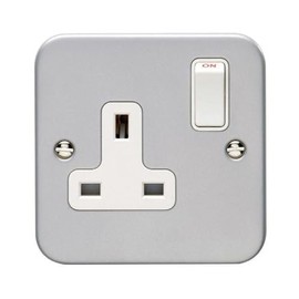 SHPELEC® Grey Metal Clad 1 Gang 13A Switched Socket – Heavy Duty Single Plug Socket with Switch & Surface Back Box – Ideal for Garage, Workshop, Utility