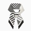 Hazzys (광주신세계)25SSSILK100% 블랙 스트라이프 쁘띠 실크 스카프 HISC5E815BK (Gwangju Shinsegae)