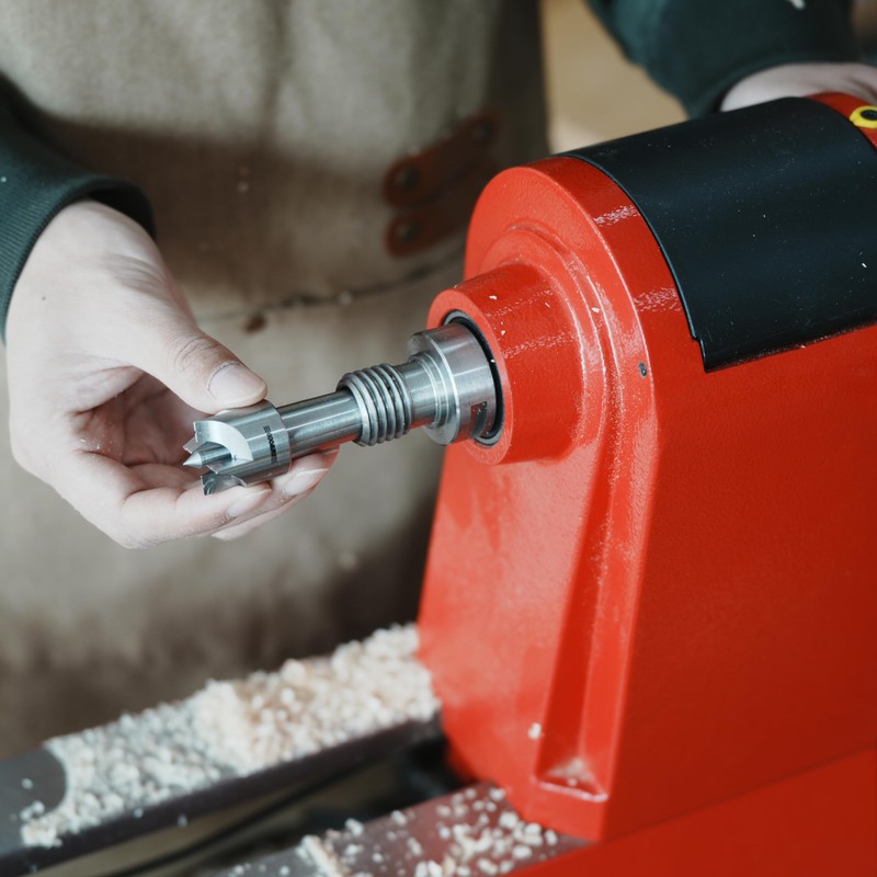 BMWOOD 4-Prong Spring-Loaded Spur Drive Center 2MT with 1" Diameter