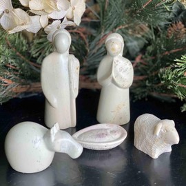 Global Crafts Hand-Carved Holy Family Soapstone Christmas Nativity Set, Made in Kenya, 5-Piece Set (KSANAT4-5)