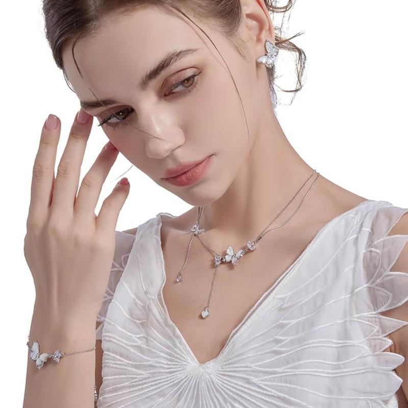 Fashion necklace, exquisite butterfly clavicle chain, temperament fringe butterfly necklace,