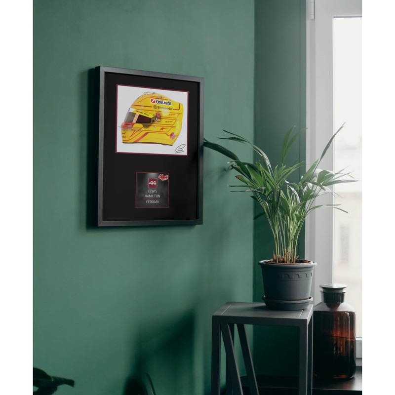 Lap Legends Lewis Hamilton 2025 (Border) Framed Display Gift with