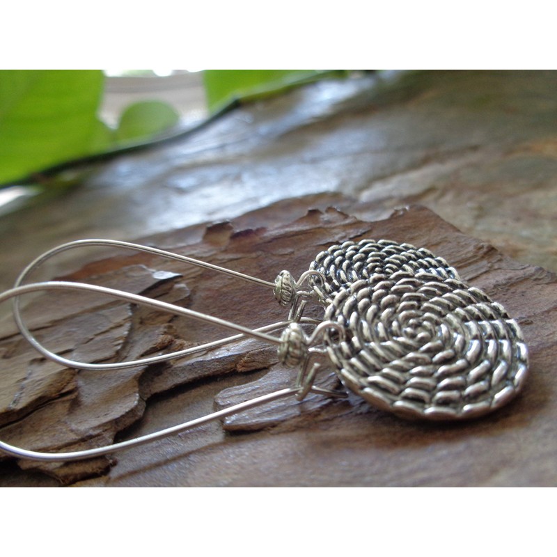 Notched spiral and long hooks: long hook earrings with spacer,