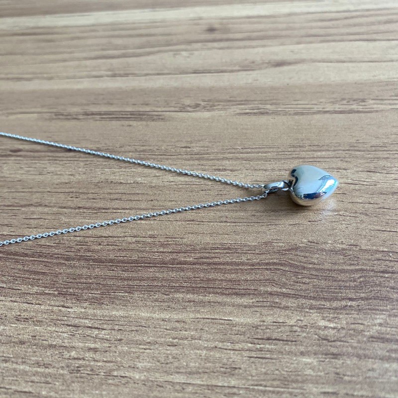 Agalea | Collar con Dije de Corazon Abombado de Plata
