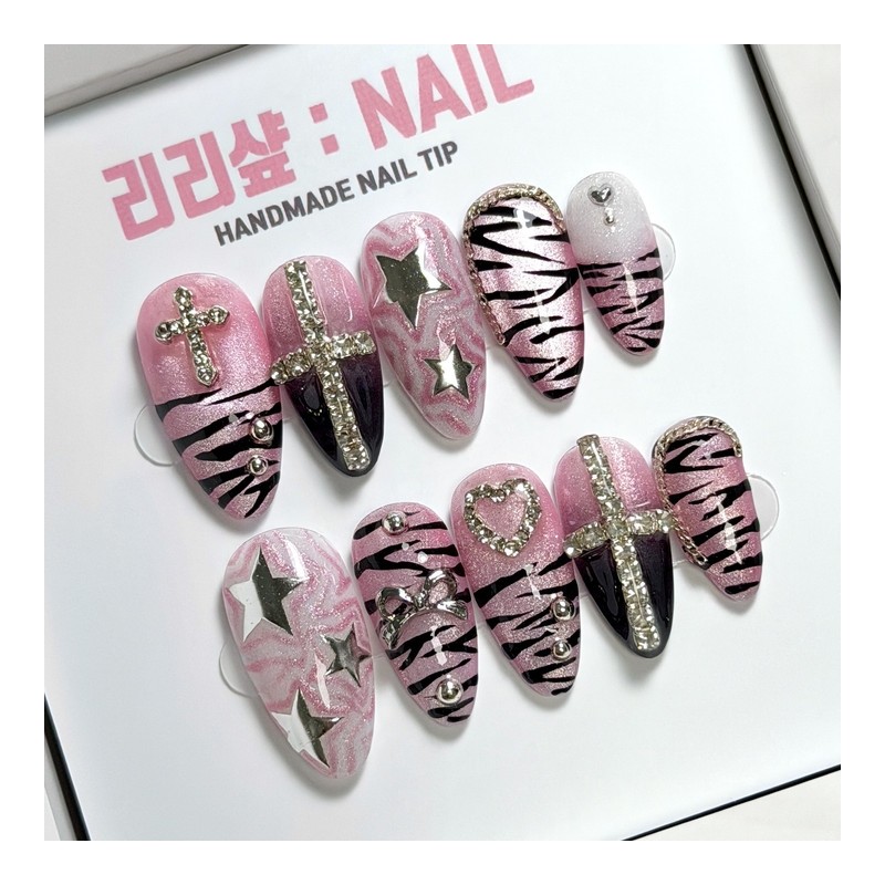 Bad Gyaru Pink Handmade Nail Tips - Stiletto / 불량