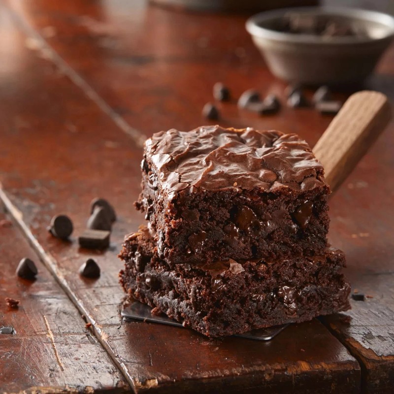 Betty Crocker HERSHEY'S Triple Chocolate Fudge Brownie Mix, 20 oz,