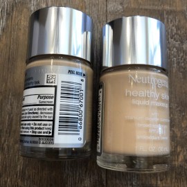 Neutrogena Healthy Skin Liquid Makeup, Classic Ivory 10, SPF 20, 1 oz  Set Of 2