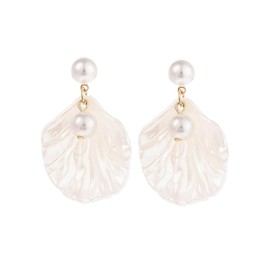 Seashell Pearl Earrings for Women Double Layer Shell Pearl Dangle Earrings Acrylic Lightweight Seashell Stud Earrings Cute Pearl Seashell Beach Drop Earrings Summer Holiday Costume Jewelry Accessories (white)