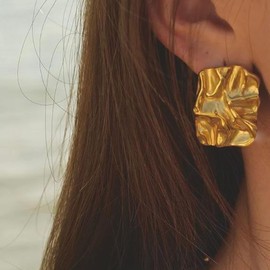 ENVYOU Geometric Rectangle Gold Stud Earrings Minimalist Irregular Hammered Chunky Statement Square Earrings for Women Trendy (Gold Rectangle)