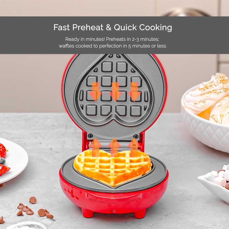Innoteck Kitchen Pro 550W Mini Waffle Maker – Red Heart-Shaped